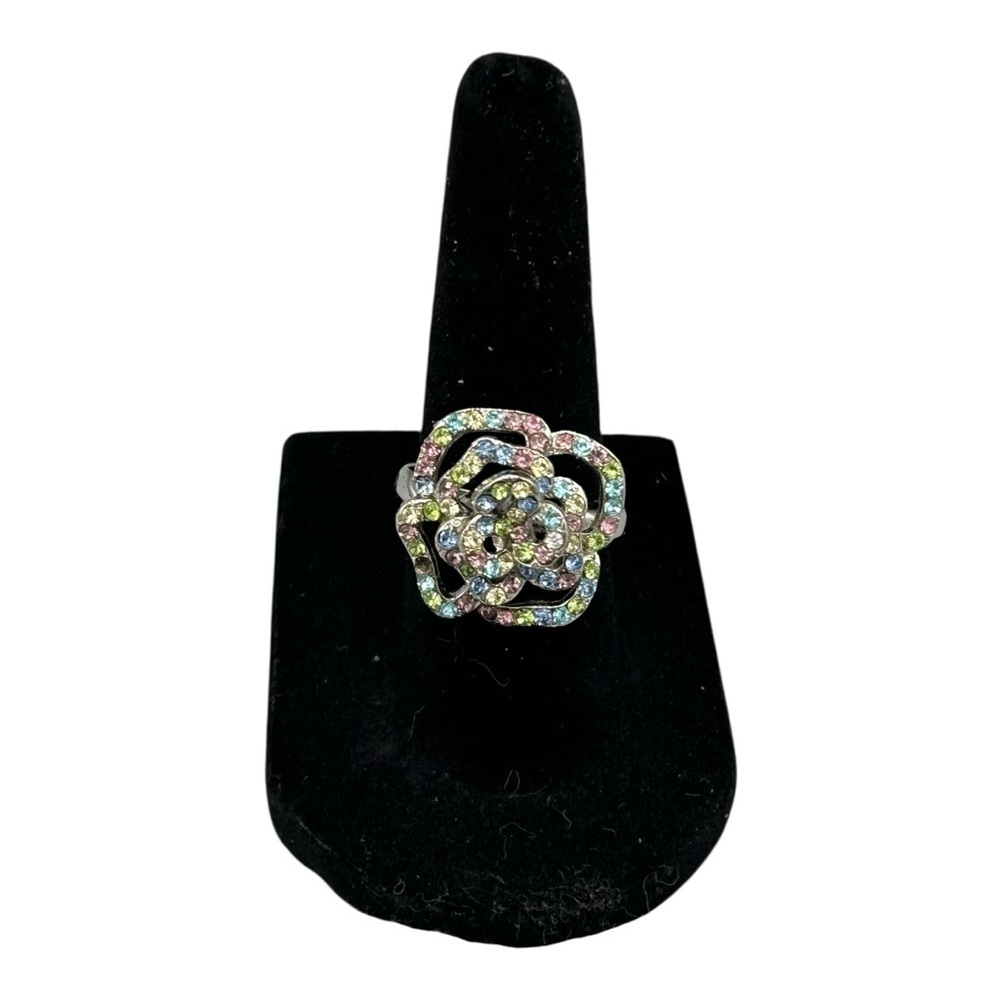 Multicolor Crystal Flower Ring Adjustable Magnetic Silver Tone